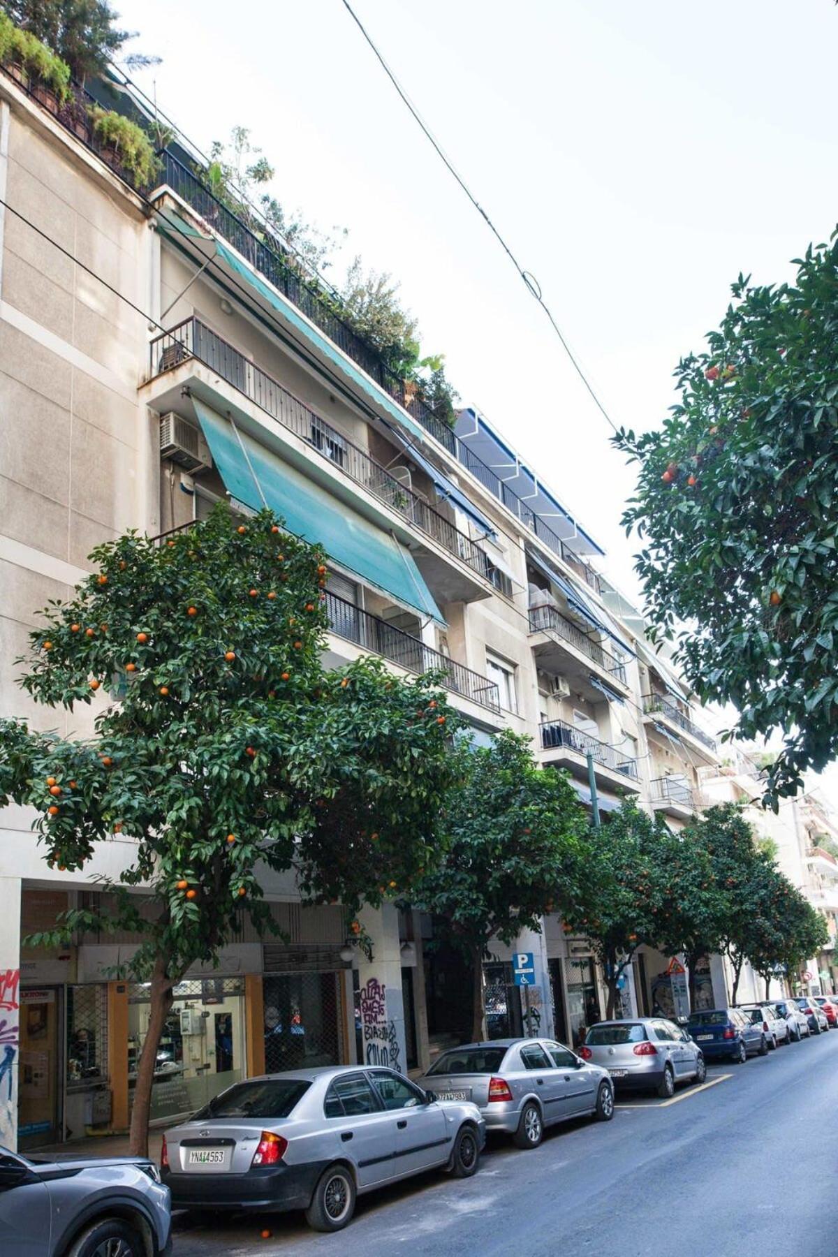 Charming Vintage 2Br Apartment With Balcony In Koukaki Athén Kültér fotó
